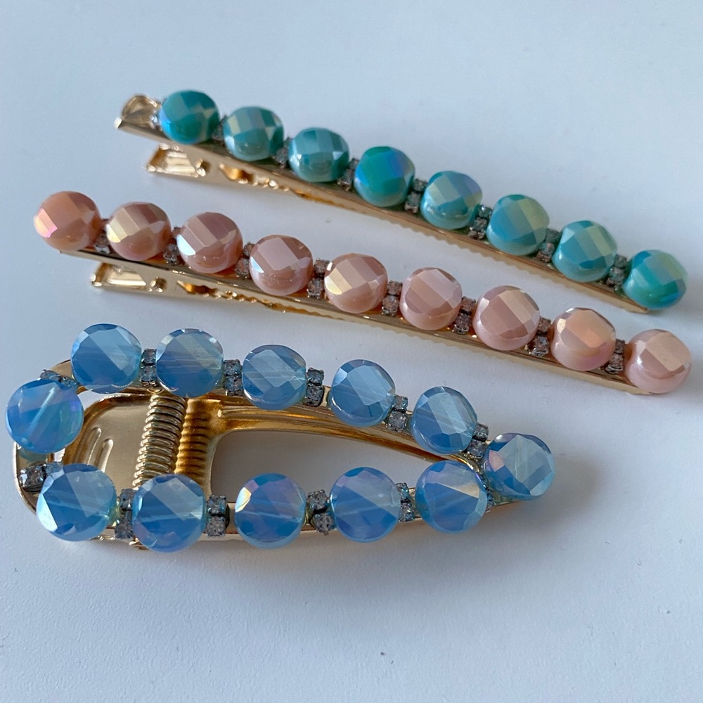 Gold Stone Hair Clips 💕